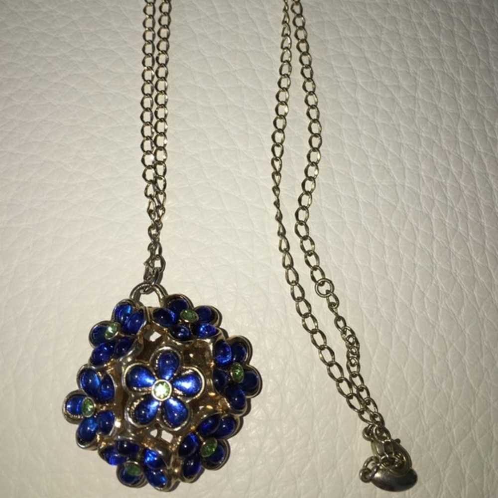 Necklace long